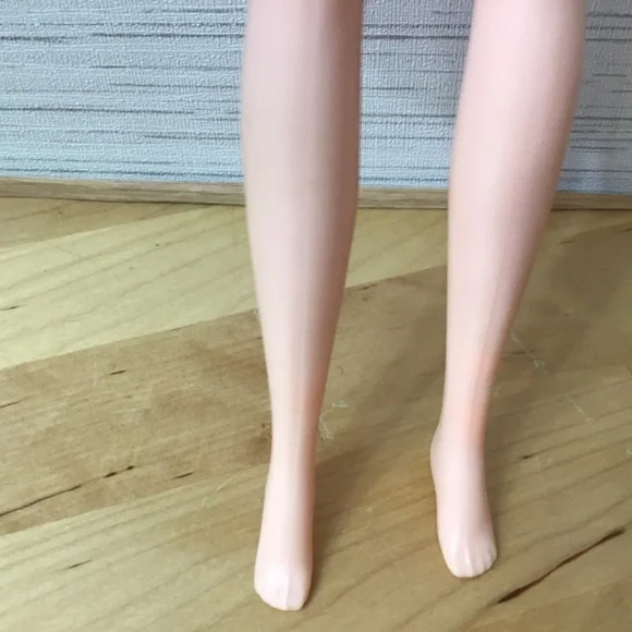 MIMI World Korean Fashion Doll - Picture 5 of 14